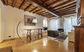 Live Roma - Luxury Pantheon View
